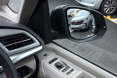 KM25VEL Volkswagen California 2.0 TDI Ocean 5dr DSG-Tow Pack Thumbnail #22