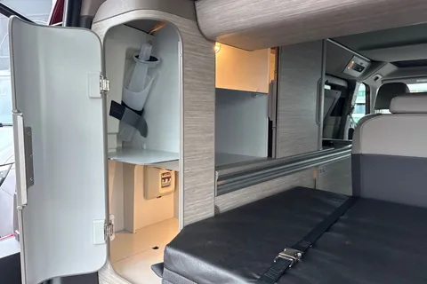 KM25VEL Volkswagen California 2.0 TDI Ocean 5dr DSG-Tow Pack Thumbnail #49