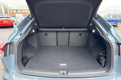 KY74EMX Audi Q4 e-tron Q4 Sportback S line 55 e-tron quattro 250,00 kW Thumbnail #11