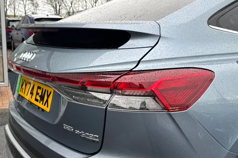 KY74EMX Audi Q4 e-tron Q4 Sportback S line 55 e-tron quattro 250,00 kW Thumbnail #17