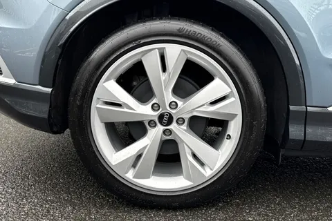 KY74EMX Audi Q4 e-tron Q4 Sportback S line 55 e-tron quattro 250,00 kW Thumbnail #25