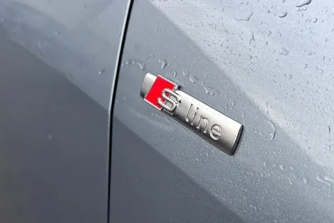 KY74EMX Audi Q4 e-tron Q4 Sportback S line 55 e-tron quattro 250,00 kW Thumbnail #27