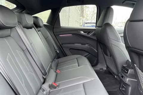 KY74EMX Audi Q4 e-tron Q4 Sportback S line 55 e-tron quattro 250,00 kW Thumbnail #38