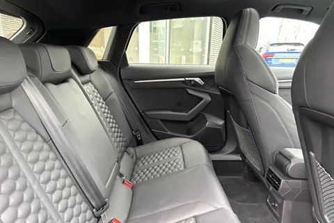 38 of 66 for Audi RS 3 RS 3 Sportback Vorsprung 400 PS S tronic