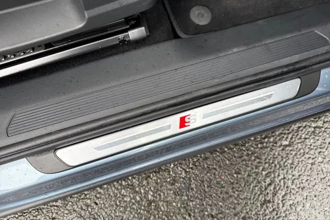 KY74EMX Audi Q4 e-tron Q4 Sportback S line 55 e-tron quattro 250,00 kW Thumbnail #45