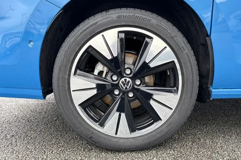 DF75PLU Volkswagen California Ocean T7 SWB 150PS 2.0 TDi DSG - 19' Alloys / Towbar Thumbnail #10