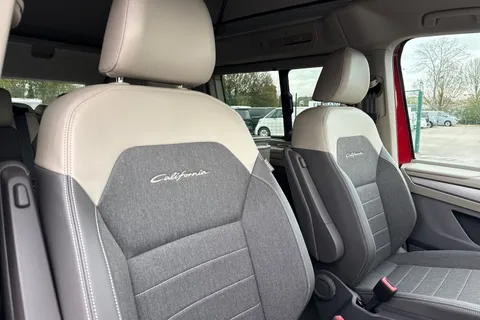 DF75TYU Volkswagen California Ocean T7 SWB 150PS  2.0 TDi DSG - 19' Alloys/Advanced Parking Thumbnail #24