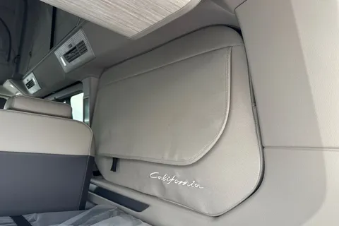 DF75TYU Volkswagen California Ocean T7 SWB 150PS  2.0 TDi DSG - 19' Alloys/Advanced Parking Thumbnail #36