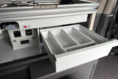 DF75TYU Volkswagen California Ocean T7 SWB 150PS  2.0 TDi DSG - 19' Alloys/Advanced Parking Thumbnail #43