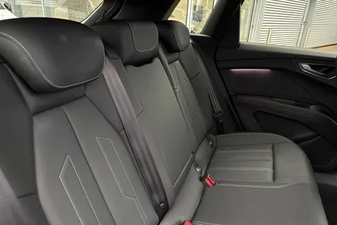 PN74JXC Audi Q4 e-tron Q4  Black Edition 45 e-tron  210,00 kW Thumbnail #15