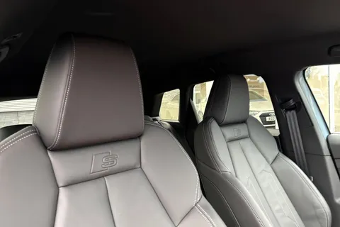 PN74JXC Audi Q4 e-tron Q4  Black Edition 45 e-tron  210,00 kW Thumbnail #22