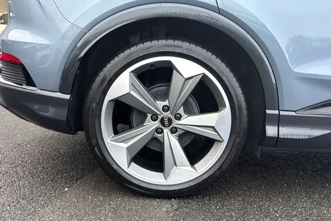 PN74JXC Audi Q4 e-tron Q4  Black Edition 45 e-tron  210,00 kW Thumbnail #25