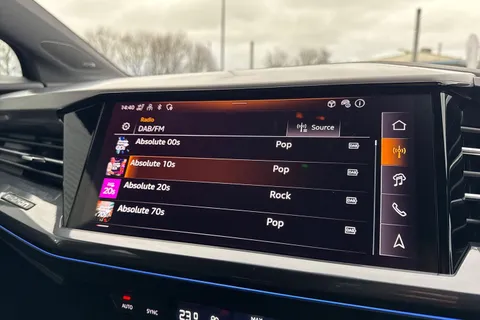 PN74JXC Audi Q4 e-tron Q4  Black Edition 45 e-tron  210,00 kW Thumbnail #60