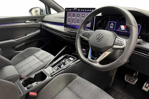 KY75RVT Volkswagen Golf 1.5 TSI 272 GTE eHybrid 5dr DSG⭐Head up Display, panoramic sunroof⭐ Thumbnail #7