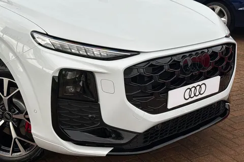  Audi Q3 2.0 TFSI Launch Edition Plus Sportback S Tronic quattro Euro 6 (s/s) 5dr Thumbnail #17