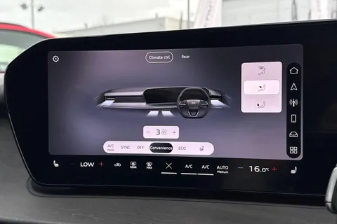  Audi Q3 2.0 TFSI Launch Edition Plus Sportback S Tronic quattro Euro 6 (s/s) 5dr Thumbnail #19