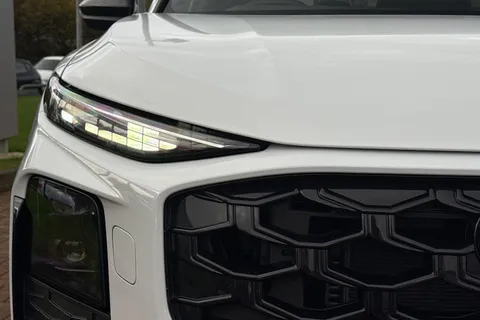  Audi Q3 2.0 TFSI Launch Edition Plus Sportback S Tronic quattro Euro 6 (s/s) 5dr Thumbnail #55