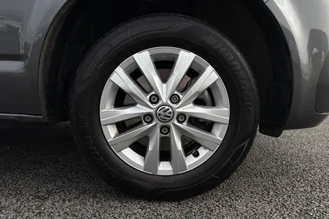 DE74WMF Volkswagen Transporter 2.0 TDI 110 Highline Van Thumbnail #11