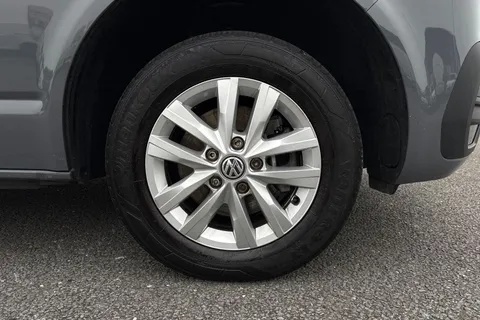 DG74EOR Volkswagen Transporter 2.0 TDI 110 Highline Van Thumbnail #10