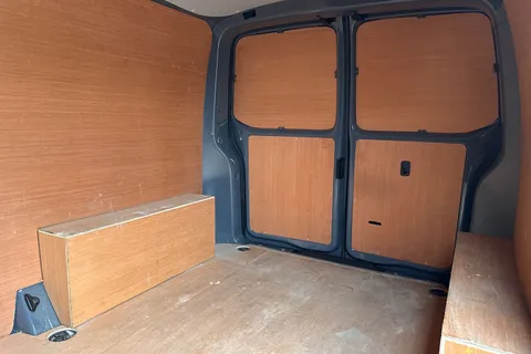 DG74EOR Volkswagen Transporter 2.0 TDI 110 Highline Van Thumbnail #19