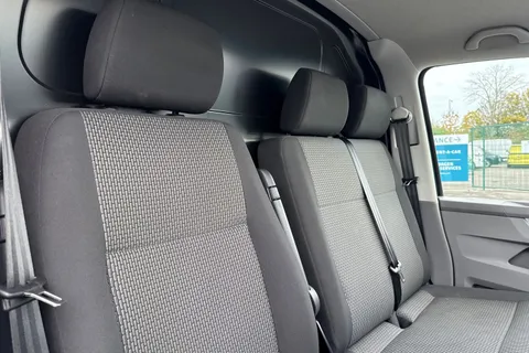 DE74WMF Volkswagen Transporter 2.0 TDI 110 Highline Van Thumbnail #25