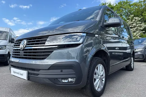 DE74JKJ Volkswagen Transporter 2.0 TDI 110 Highline Van Thumbnail #26