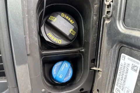 DE74WMF Volkswagen Transporter 2.0 TDI 110 Highline Van Thumbnail #28