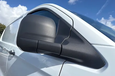 DG25EDC Volkswagen Transporter 2.0 TDI 150 Commerce Plus Van Thumbnail #26