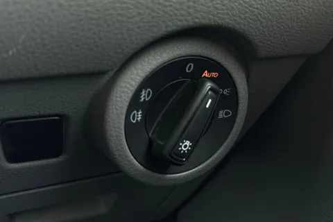 DE74WMF Volkswagen Transporter 2.0 TDI 110 Highline Van Thumbnail #44