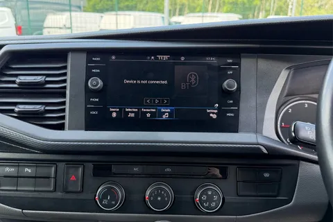 DE74BMV Volkswagen Transporter 2.0 TDI 110 Highline Van Thumbnail #42