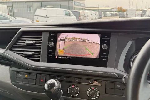 DE74WMF Volkswagen Transporter 2.0 TDI 110 Highline Van Thumbnail #53