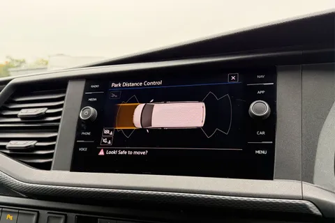 DG74EOR Volkswagen Transporter 2.0 TDI 110 Highline Van Thumbnail #54