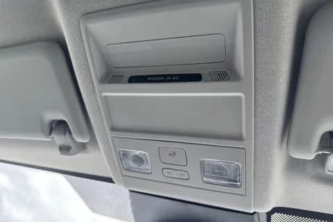 DE25KRO Volkswagen Transporter 2.0 TDI 150 Commerce Plus Van Thumbnail #38