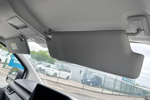 DE25KRO Volkswagen Transporter 2.0 TDI 150 Commerce Plus Van Thumbnail #39