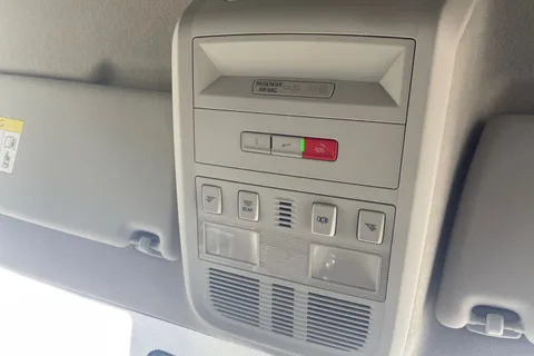 DE74BFV Volkswagen Transporter 2.0 TDI 110 Highline Van Thumbnail #40