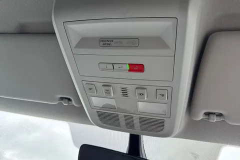 DG74ECC Volkswagen Transporter 2.0 TDI 110 Highline Van Thumbnail #42