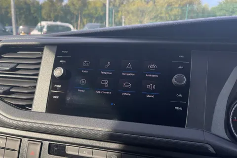 DE74BFV Volkswagen Transporter 2.0 TDI 110 Highline Van Thumbnail #50