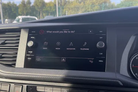 DE74BFV Volkswagen Transporter 2.0 TDI 110 Highline Van Thumbnail #54