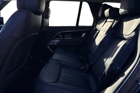 4 of 50 for Land Rover Range Rover 3.0 D300 HSE 5dr