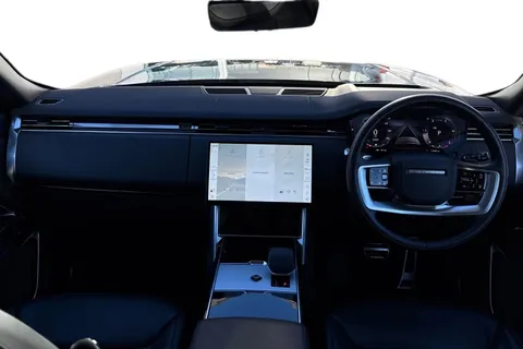 9 of 50 for Land Rover Range Rover 3.0 D300 HSE 5dr