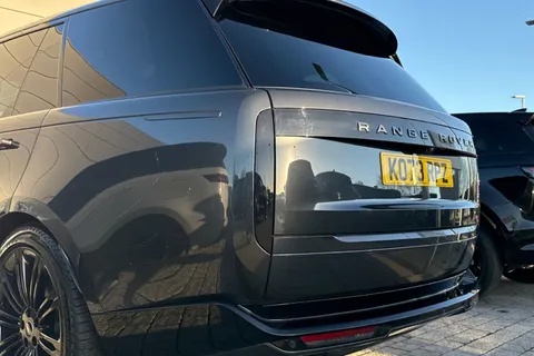 19 of 50 for Land Rover Range Rover 3.0 D300 HSE 5dr