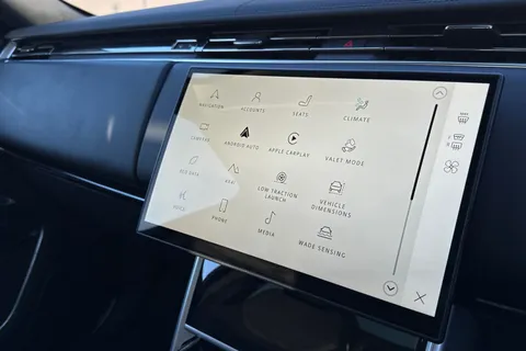 37 of 50 for Land Rover Range Rover 3.0 D300 HSE 5dr