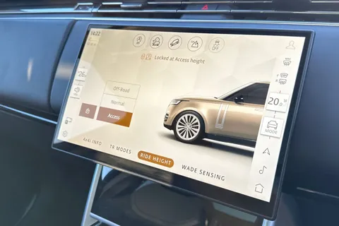 41 of 50 for Land Rover Range Rover 3.0 D300 HSE 5dr