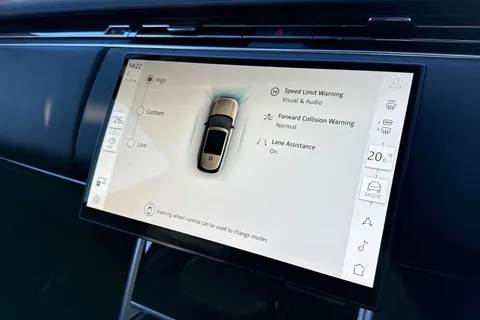 44 of 50 for Land Rover Range Rover 3.0 D300 HSE 5dr