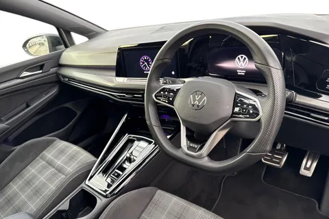 KR23GPY Volkswagen Golf 2.0 TDI 200 GTD 5dr DSG **PAN ROOF, 19' INCH ALLOYS** Thumbnail #15