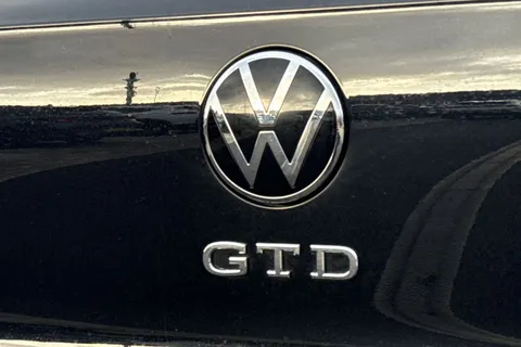 KR23GPY Volkswagen Golf 2.0 TDI 200 GTD 5dr DSG **PAN ROOF, 19' INCH ALLOYS** Thumbnail #26