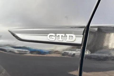 KR23GPY Volkswagen Golf 2.0 TDI 200 GTD 5dr DSG **PAN ROOF, 19' INCH ALLOYS** Thumbnail #28