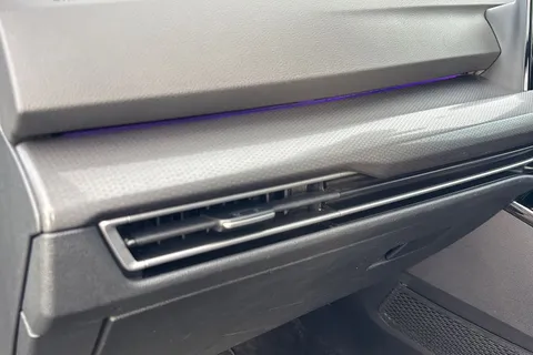 KR23GPY Volkswagen Golf 2.0 TDI 200 GTD 5dr DSG **PAN ROOF, 19' INCH ALLOYS** Thumbnail #33