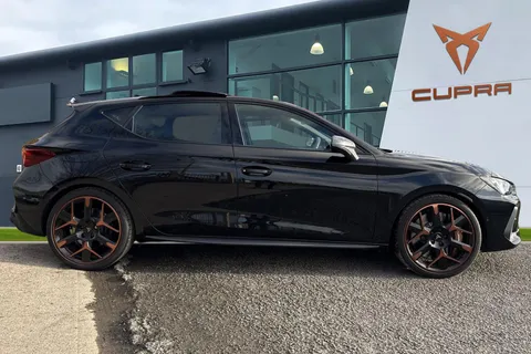 KY25GXG CUPRA Leon 2.0 TSI VZ3 DSG Euro 6 (s/s) 5dr Thumbnail #3