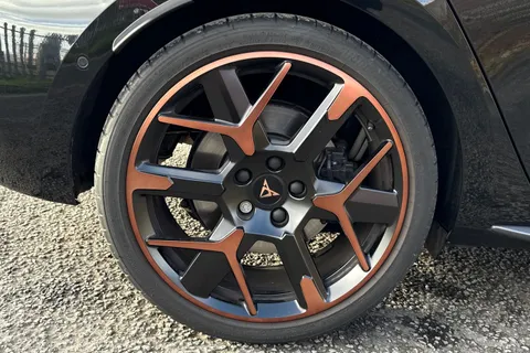 KY25GXG CUPRA Leon 2.0 TSI VZ3 DSG Euro 6 (s/s) 5dr Thumbnail #13